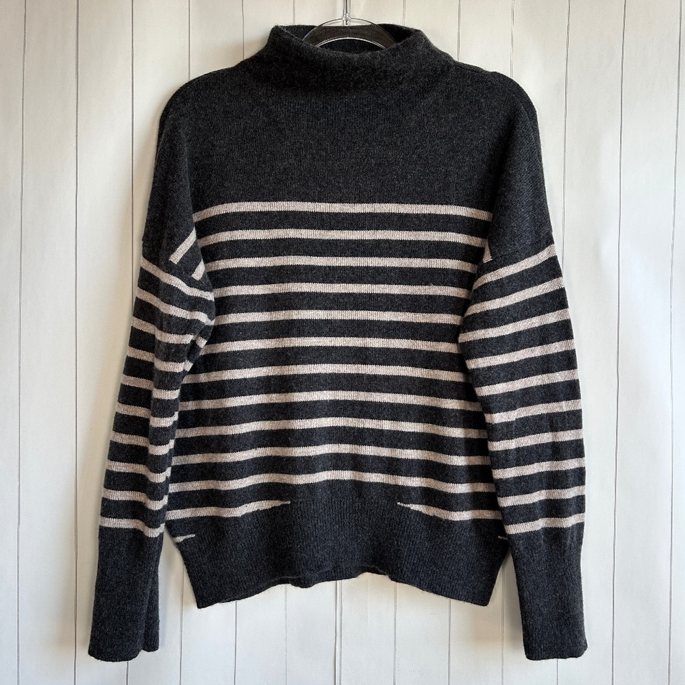 The Reset R Label size L pullover sweater funnel neck gray stripe wool cashmere